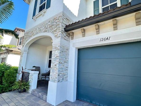 12641 NW 23rd Pl, Miami FL 33167