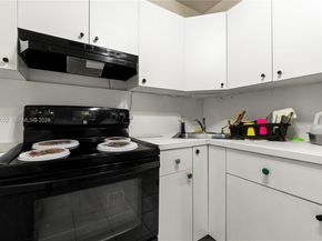 1428 SW 20th St, Miami FL 33145