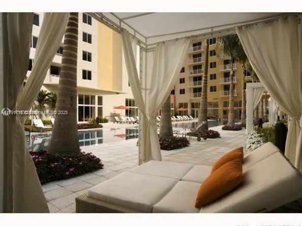 2775 NE 187th St 311, Aventura FL 33180