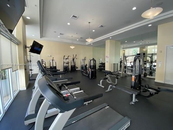 2775 NE 187th St 311, Aventura FL 33180