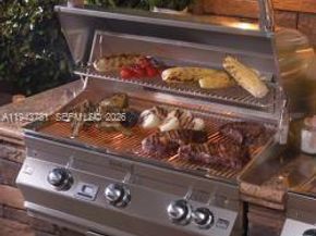 6450 Collins Ave 703, Miami Beach FL 33141