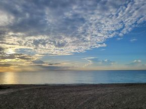 1147 Hillsboro Mile 605, Hillsboro Beach FL 33062