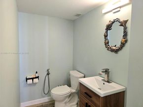 1147 Hillsboro Mile 605, Hillsboro Beach FL 33062
