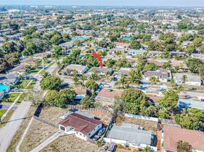 4541 NW 23rd St, Lauderhill FL 33313