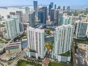 90 SW 3rd St 2513, Miami FL 33130