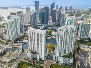 90 SW 3rd St 2513, Miami FL 33130
