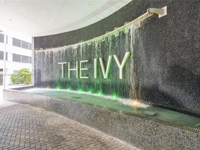 90 SW 3rd St 2513, Miami FL 33130