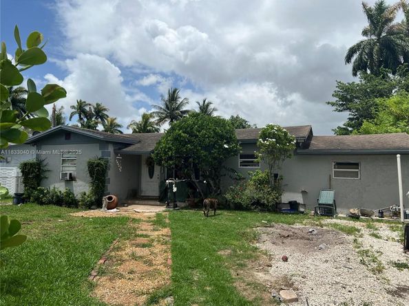 9728 N Little River Dr, Miami FL 33147