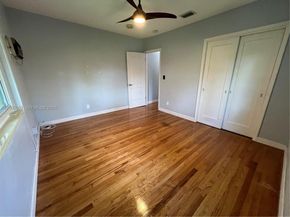 432 Palmetto Dr, Miami Springs FL 33166