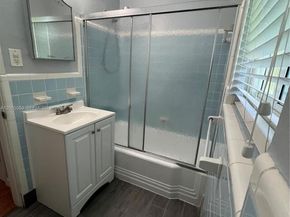 432 Palmetto Dr, Miami Springs FL 33166