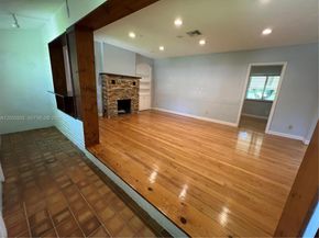 432 Palmetto Dr, Miami Springs FL 33166