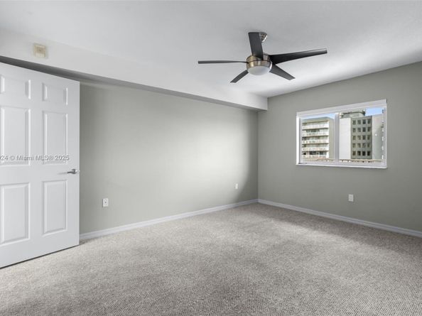 2475 NW 16th St Rd 616, Miami FL 33125