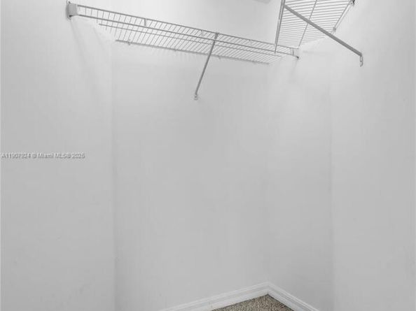 2475 NW 16th St Rd 616, Miami FL 33125