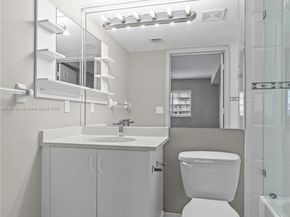 2475 NW 16th St Rd 616, Miami FL 33125