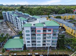 2475 NW 16th St Rd 616, Miami FL 33125