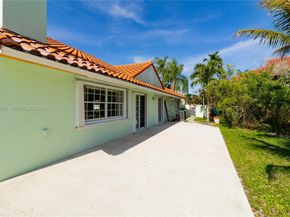 10352 NW 46th St, Doral FL 33178