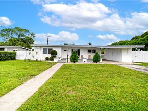 870 NW 170th Ter, Miami Gardens FL 33169