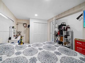 870 NW 170th Ter, Miami Gardens FL 33169