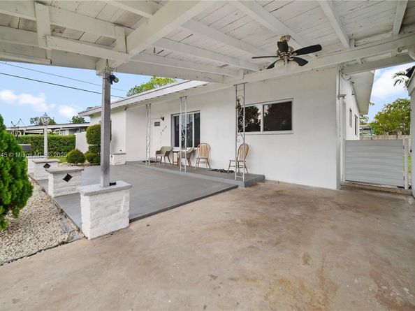 870 NW 170th Ter, Miami Gardens FL 33169