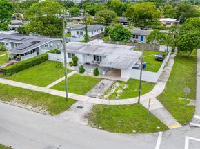 870 NW 170th Ter, Miami Gardens FL 33169