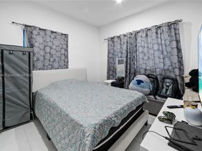 870 NW 170th Ter, Miami Gardens FL 33169