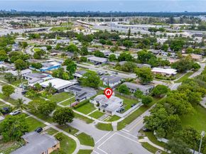 870 NW 170th Ter, Miami Gardens FL 33169