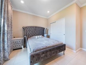 8160 NW 78th St, Tamarac FL 33321