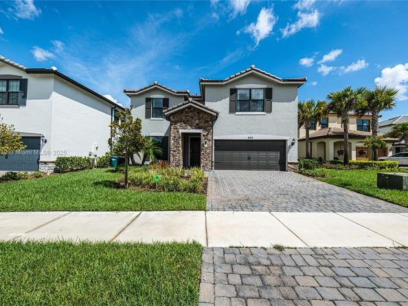 8160 NW 78th St, Tamarac FL 33321