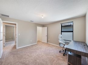 8160 NW 78th St, Tamarac FL 33321