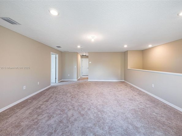 8160 NW 78th St, Tamarac FL 33321
