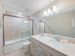 8160 NW 78th St, Tamarac FL 33321