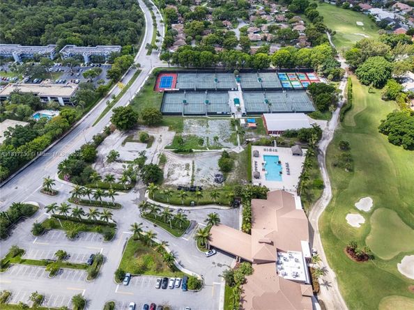 8160 NW 78th St, Tamarac FL 33321