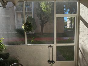 8411 NW 8th St 111, Miami FL 33126