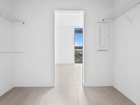 2000 Metropica Way 2504, Sunrise FL 33323