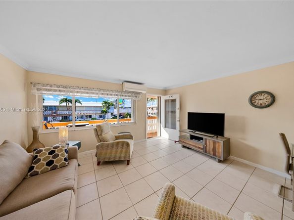 1015 SW 11th Ave 19K, Hallandale Beach FL 33009