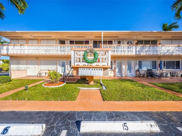 1015 SW 11th Ave 19K, Hallandale Beach FL 33009