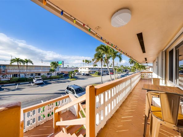 1015 SW 11th Ave 19K, Hallandale Beach FL 33009