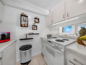 1015 SW 11th Ave 19K, Hallandale Beach FL 33009