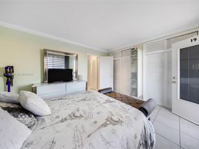 1015 SW 11th Ave 19K, Hallandale Beach FL 33009