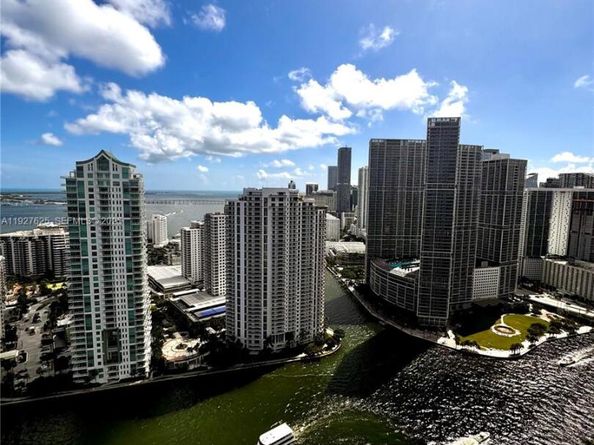 325 S Biscayne Blvd LPH 17, Miami FL 33131