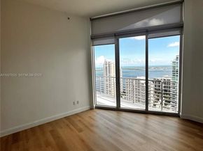 325 S Biscayne Blvd LPH 17, Miami FL 33131