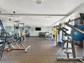 325 S Biscayne Blvd LPH 17, Miami FL 33131