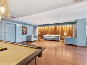 325 S Biscayne Blvd LPH 17, Miami FL 33131