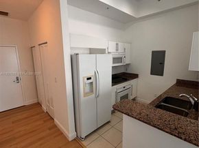325 S Biscayne Blvd LPH 17, Miami FL 33131