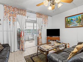 2649 NW 48th Ter 237, Lauderdale Lakes FL 33313