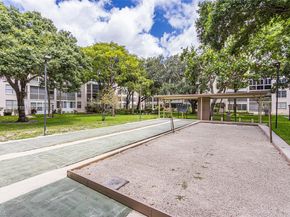 2649 NW 48th Ter 237, Lauderdale Lakes FL 33313