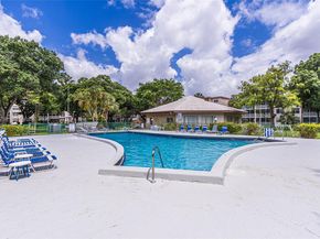 2649 NW 48th Ter 237, Lauderdale Lakes FL 33313