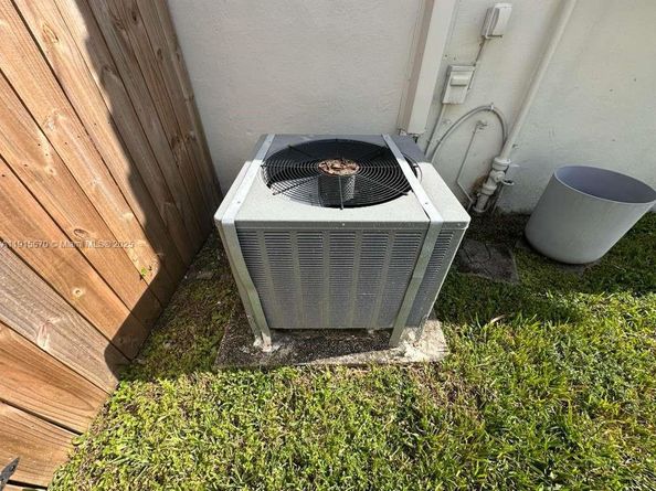 165 NE 98th St, Miami Shores FL 33138