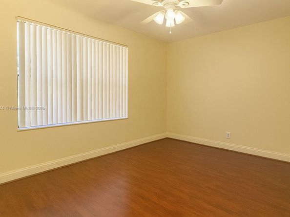 8801 Wiles Rd 307, Coral Springs FL 33067