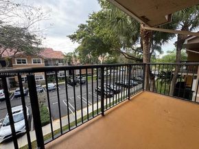 8801 Wiles Rd 307, Coral Springs FL 33067